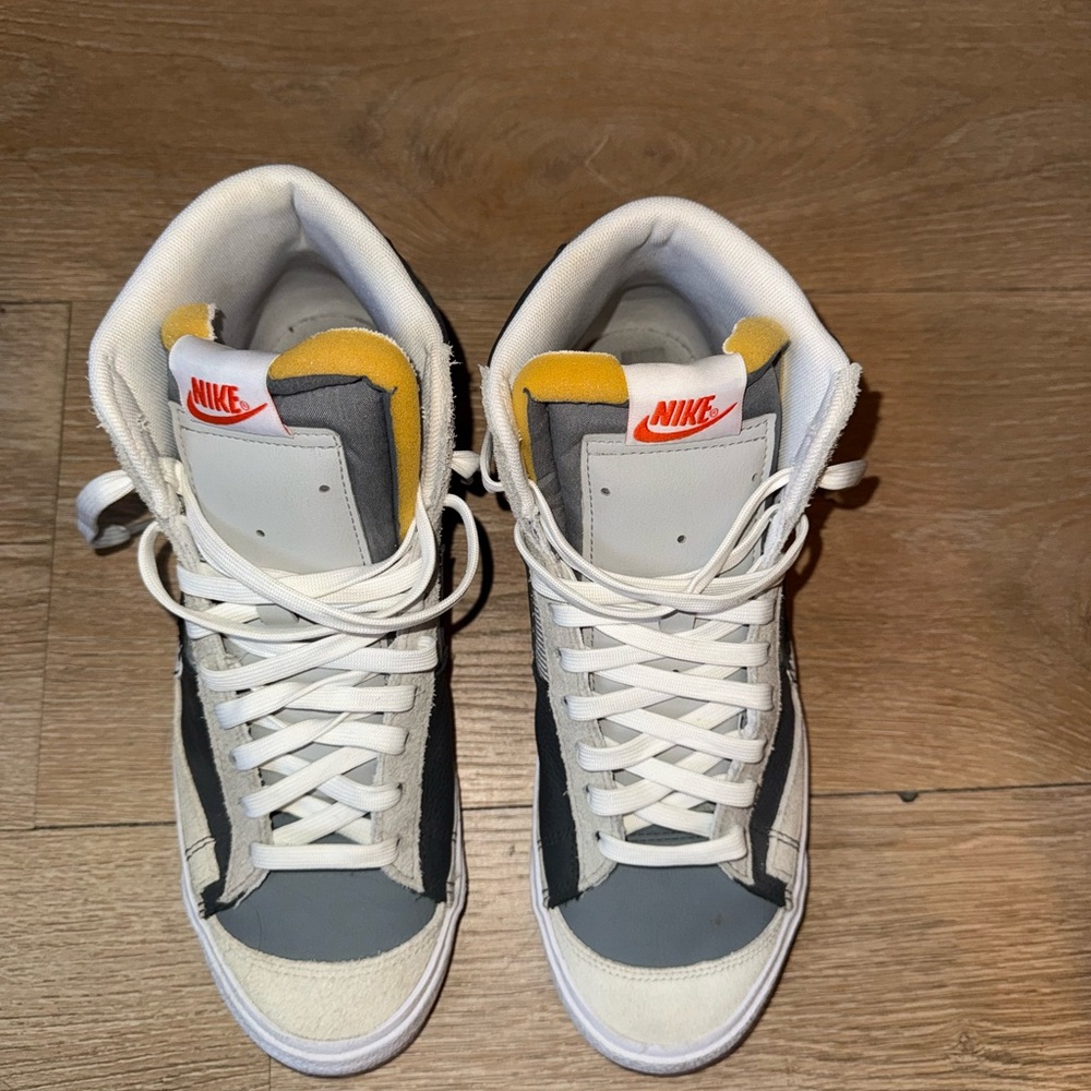 Nike Men’s Blazer Mid Pro Club size 10